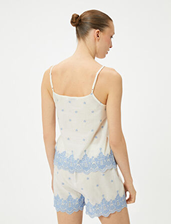 Askılı Pijama Üstü Çiçek İşlemeli U Yaka