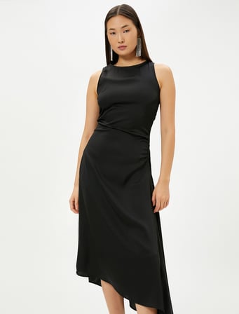 Asimetrik Kesim Midi Elbise Kolsuz Drape Detaylı Yuvarlak Yaka