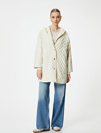 Kapüşonlu Kapitone Yağmurluk Cepli Çıtçıt Düğmeli Bileği Ribanalı