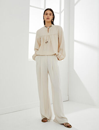 Balon Kol Bluz Bağcıklı Hakim Yaka Boncuk İşlemeli Viskon