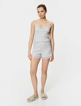 Pijama Üstü İnce Askılı Dantel Detaylı Fitilli