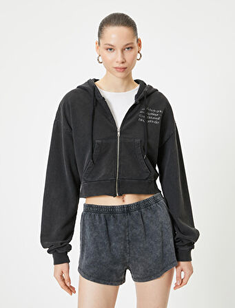 Fermuarlı Kapüşonlu Sweatshirt Crop Cepli Baskı Detaylı Uzun Kollu
