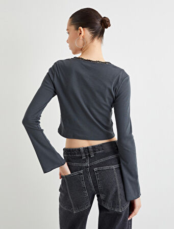 Crop Tişört Uzun Kollu Baskılı Yuvarlak Yaka Dantel Detaylı Pamuklu