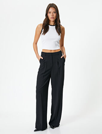 Crop Fitilli Atlet Halter Yaka Biye Detaylı