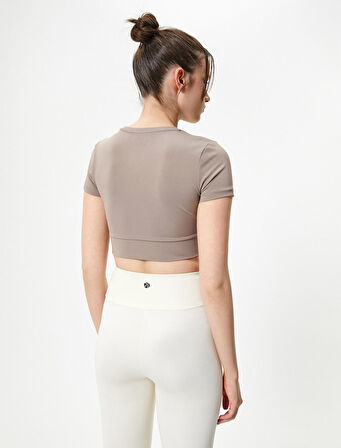 Spor Crop Tişört Kısa Kollu Bisiklet Yaka Asimetrik Kesim Slim Fit