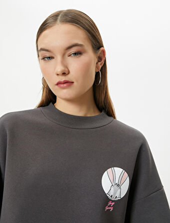 Bugs Bunny Sweatshirt Lisanslı Arkası Baskılı Bisiklet Yaka Rahat Kalıp
