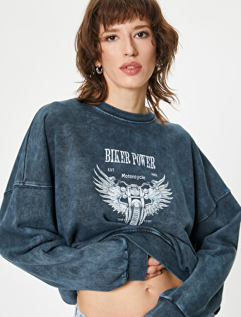 Oversize Sweatshirt Bisiklet Yaka Soluk Efektli Baskılı 