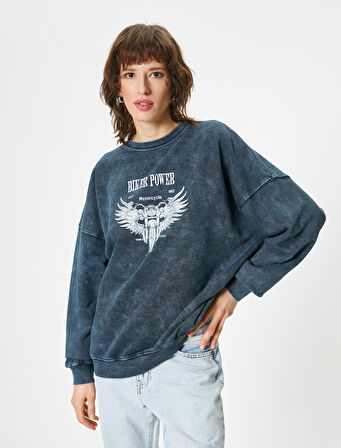 Oversize Sweatshirt Bisiklet Yaka Soluk Efektli Baskılı 