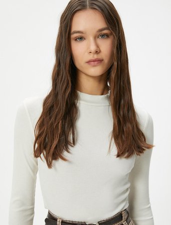 Dik Yaka Tişört Uzun Kollu Ribanalı Slim Fit Viskoz Kumaş Karışımlı