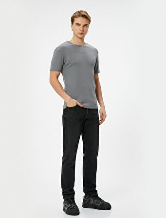 Basic Tişört Slim Fit Bisiklet Yaka Kısa Kollu Pamuklu