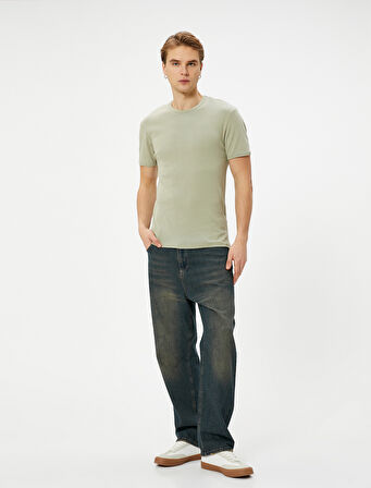 Basic Tişört Slim Fit Bisiklet Yaka Kısa Kollu Pamuklu