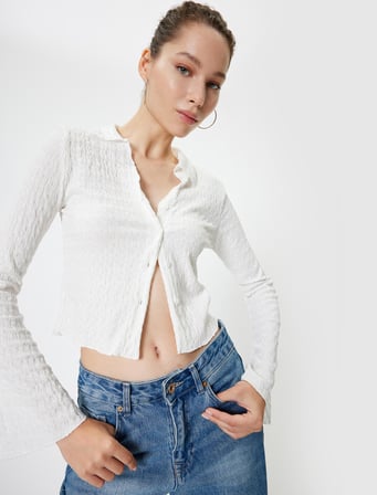 Uzun Kollu Tişört Düğmeli Gömlek Yaka Dokulu Düğmeli Çan Kol Slim Fit