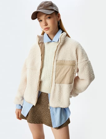 Fermuarlı Dik Yaka Cep Detaylı Rahat Kalıp Peluş Sweatshirt