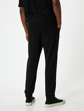 Beli Bağcıklı Cep Detaylı Şardonlu Jogger Eşofman Altı