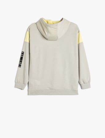 Kapşonlu Sweatshirt Slogan Temalı Baskılı Uzun Kollu