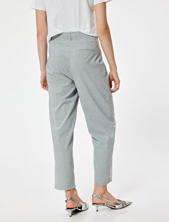 Pile Detaylı Crop Paça Cepli Kumaş Pantolon