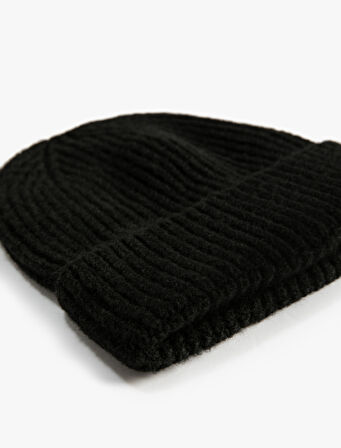 Lastikli Örgü Bere Kenarları Katlı