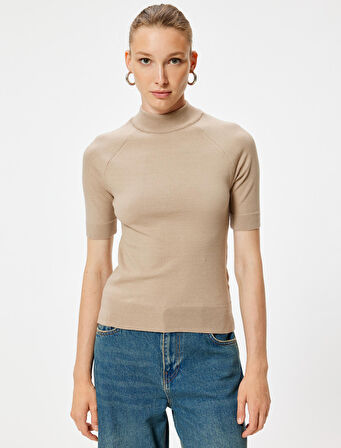 Dik Yaka Triko Kazak Kısa Kollu