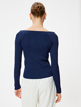 Kalp Yaka Triko Kazak Gold Düğme Detaylı Uzun Kollu 