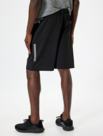 Spor Şort Geometrik Baskılı Beli Bağcıklı Cep Detaylı