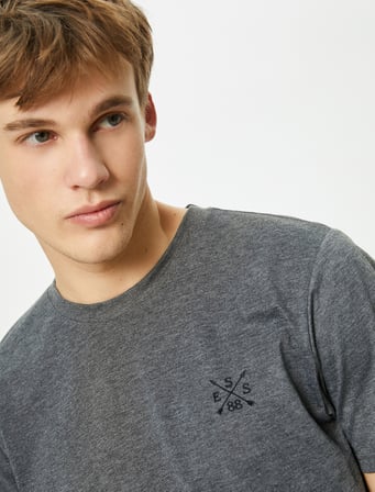 Baskılı Tişört Slim Fit Bisiklet Yaka Kısa Kollu