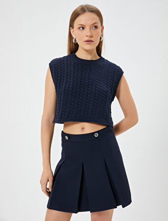 Desenli Yuvarlak Yaka Kısa Saç Örgü Süveter