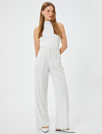 Boğazlı Yaka Triko Kolsuz Üst