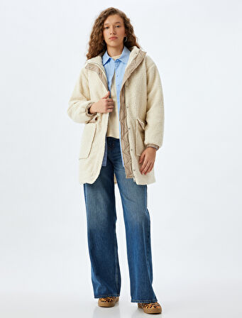 Peluş Mont Kapüşonlu Fermuarlı Cep Detaylı Astarlı Çıtçıt Düğmeli