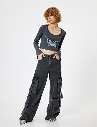 Crop Tişört Uzun Kollu Baskılı U Yaka Dantel Detaylı Slim Fit