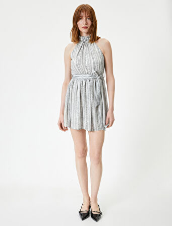 Mini Halter Yaka Elbise Beli Kuşaklı