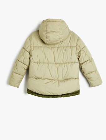 Kapşonlu Şişme Mont Rüzgar Kapaklı Ce Detaylı Aplikeli 