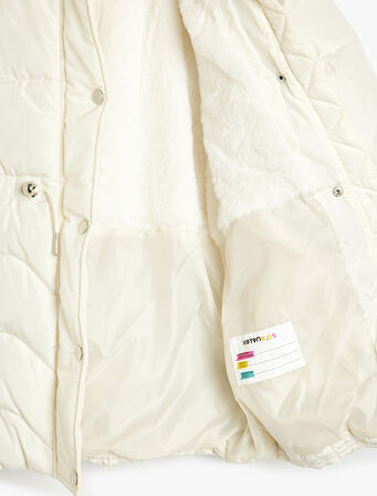 Şişme Kaban Suni Kürk Detaylı Kapşonlu Cepli Fermuarlı Kemer Detaylı