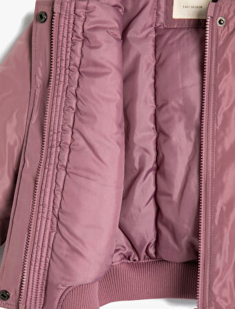 Ceket Kapaklı Cep Detaylı Manşetleri ve Beli Lastikli Fermuar Detaylı