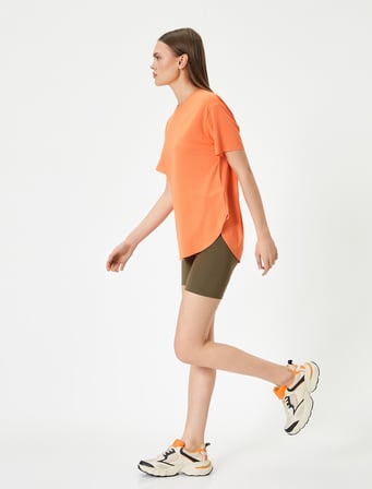 Basic Spor Tişört Kısa Kollu Bisiklet Yaka Rahat Kalıp 