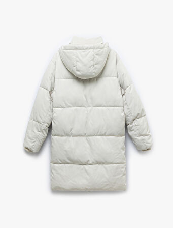 Kapüşonlu Çıtçıt Düğmeli Fermuarlı Oversize Şişme Mont