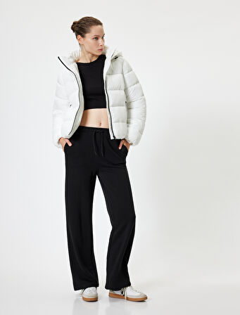 Şişme Mont Kapüşonlu Fermuarlı Cep Detaylı