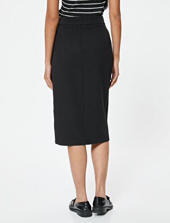 Midi Kruvaze Etek Kuşak Detaylı Metal Aksesuarlı