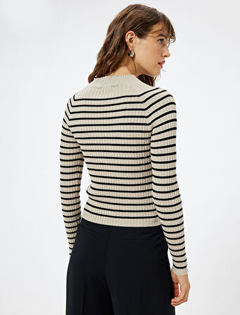 Triko Kazak Dik Yaka Dokulu Uzun Kollu Viskon Kumaş Karışımlı