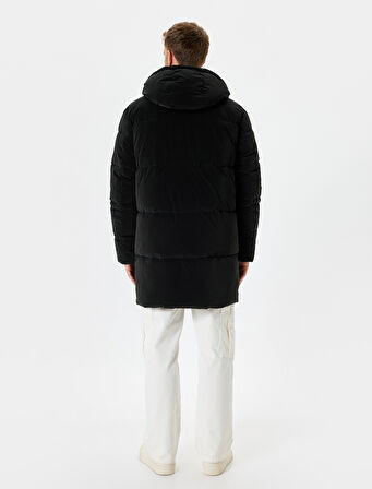 Anorak Mont Kapşonlu Slim Fit Fermuarlı Cep Detaylı