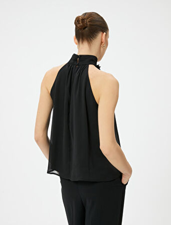 Halter Yaka Bluz Şifon Çiçek Aplikeli