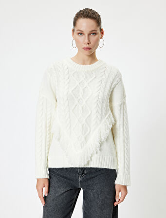 Bisiklet Yaka Triko Kazak Saç Örgü Dokulu Püsküllü Uzun Kollu