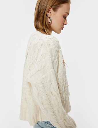 Triko Kazak Saç Örgü Dokulu Bisiklet Yaka İnci Detaylı