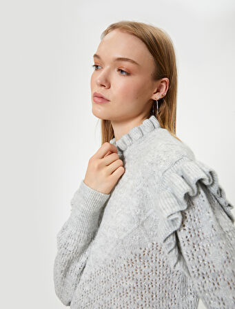 Triko Kazak Dokulu Fırfır Detaylı Dik Yaka