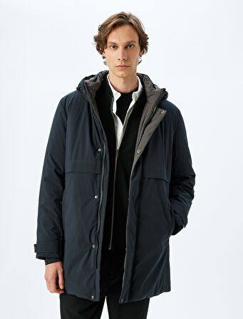 Anorak Mont Kapşonlu Arkası Baskılı Cep Detaylı Slim Fit Fermuarlı