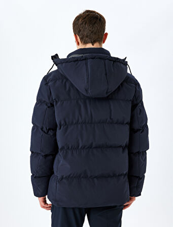 Çıkarılabilir Kapüşonlu Fermuarlı Cep Detaylı Slim Fit Şişme Mont