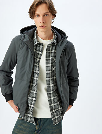 Mevsimlik Ceket Slim Fit Fermuarlı