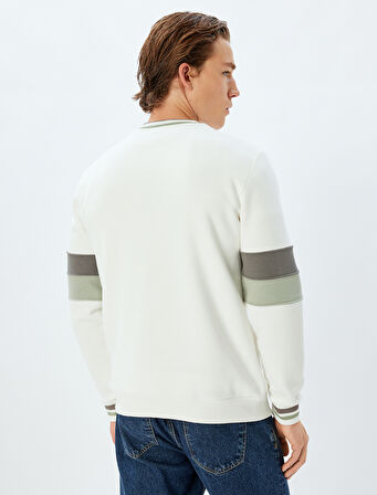 Slogan Baskılı Sweatshirt Bisiklet Yaka Renk Bloklu Boxy Şardonlu Pamuk Karışımlı