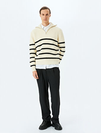 Yarım Fermuarlı Çizgili Triko Kazak