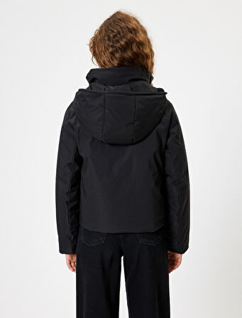 Kapüşonlu Ceket Fermuarlı Cep Detaylı Su İtici Kumaş