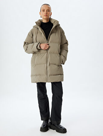 Kapüşonlu Uzun Şişme Mont Su itici Cepli Fermuarlı 